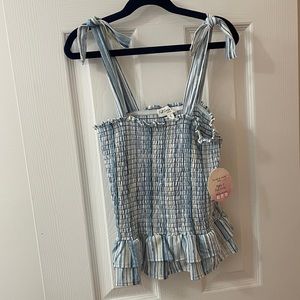 Full Circle Trends top size S; new with tag; multicolored